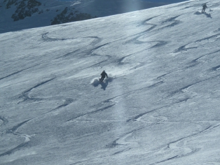 Abfahrt am oberen Gletscher