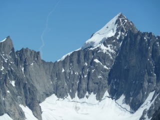 Mont Dolent mir Westwand und Nordgrat